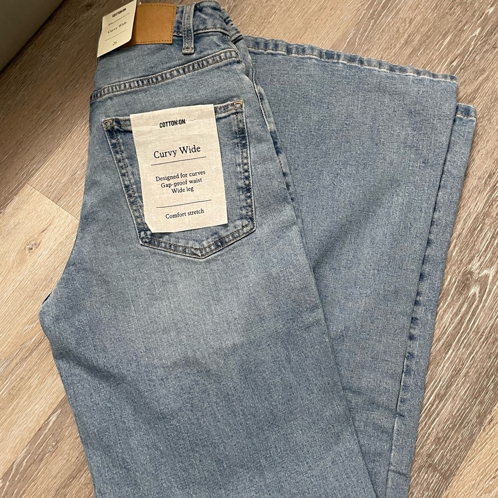 Cotton On Women’s Curvy Wide Jeans Size 26